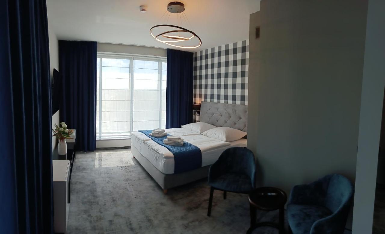 Hotel Sanova Jarosław Extérieur photo