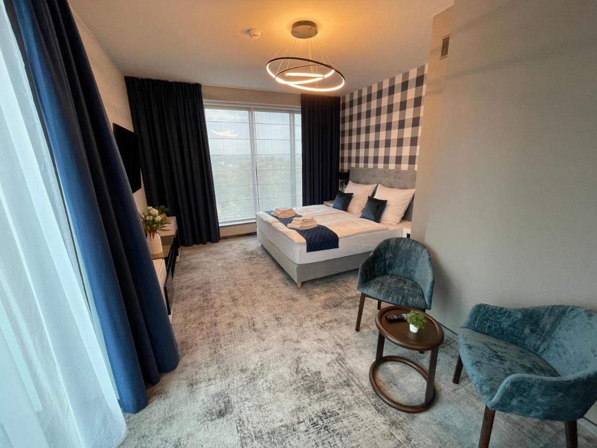 Hotel Sanova Jarosław Extérieur photo