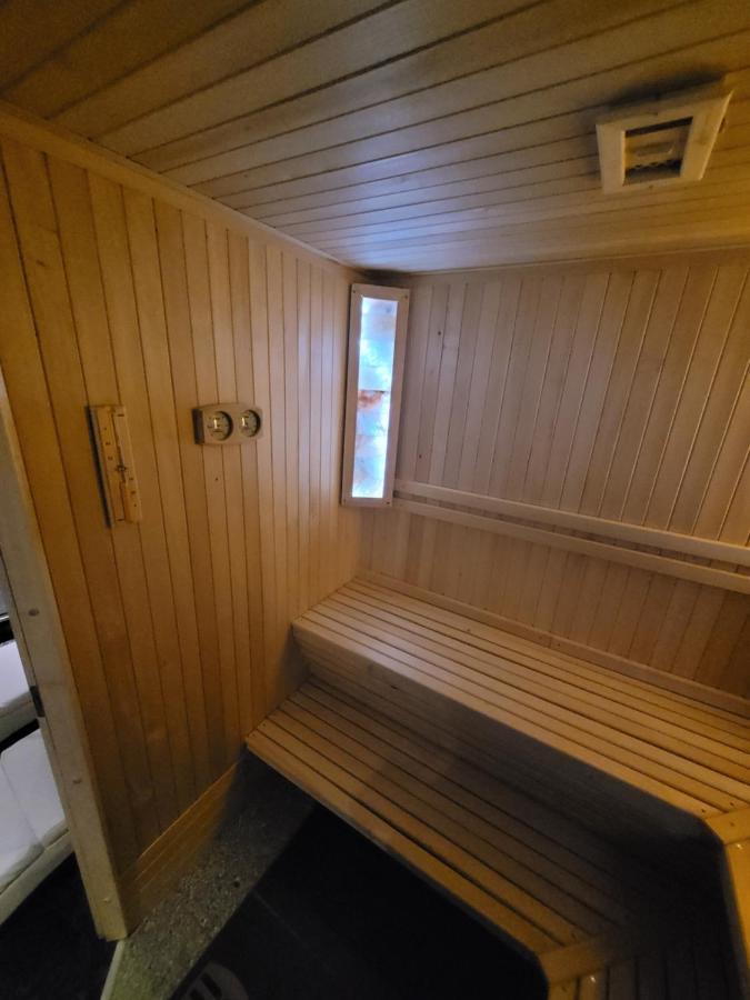 Hotel Sanova Jarosław Extérieur photo