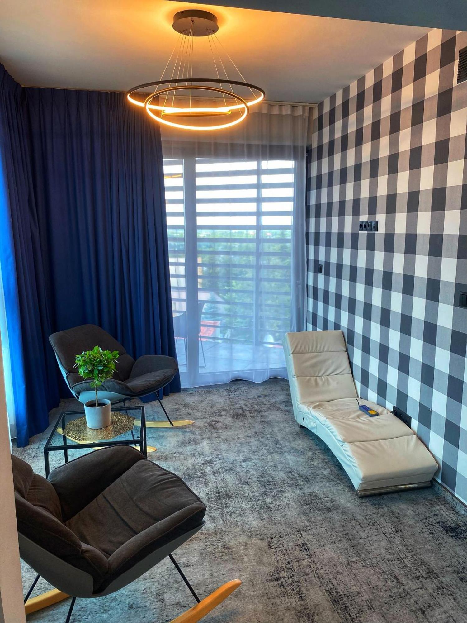 Hotel Sanova Jarosław Extérieur photo